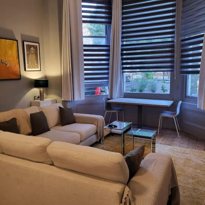 5 Luxury Spacious Loft - Prime Location - Comfortable Bed & Sofa 布赖顿 外观 照片